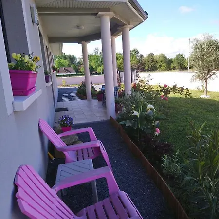Bed & Breakfast Le Bonheur A Portee De Mains